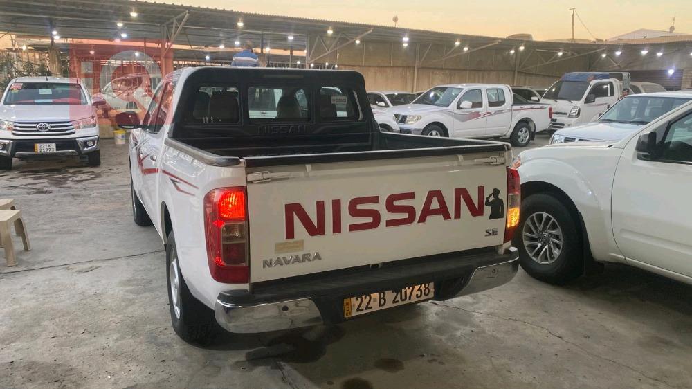 نیسان نەڤارا